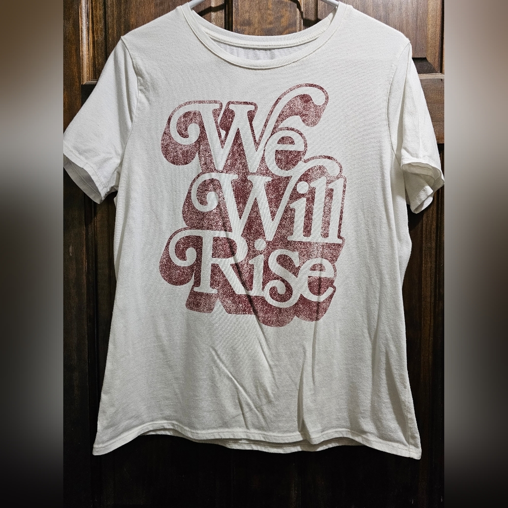 We will rise Large nine west tee